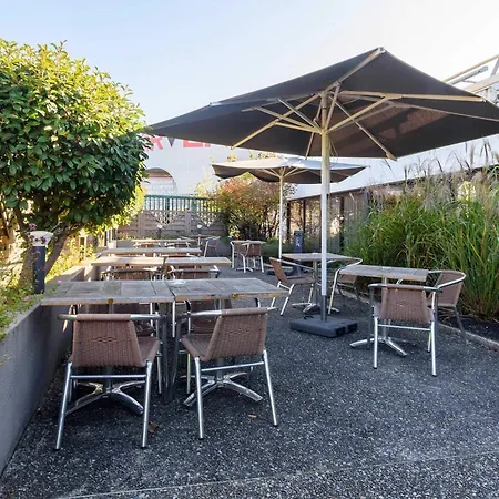 Ibis Hotel 3*